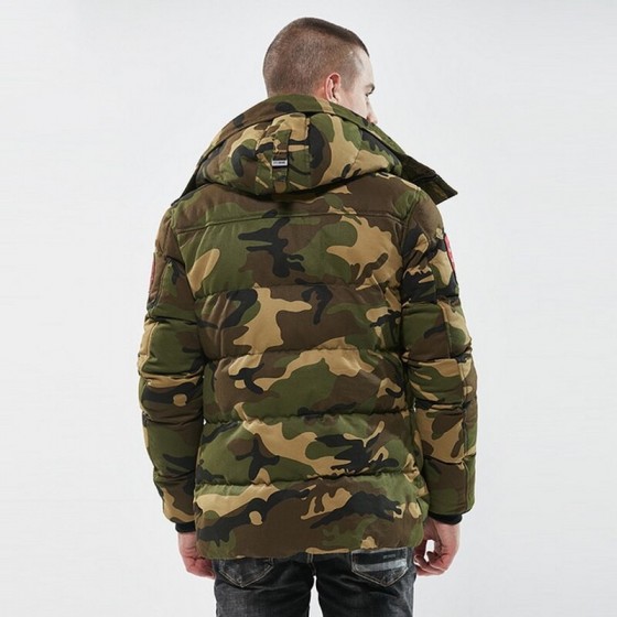 Padded military camouflage parka for men