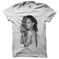 Tee shirt Rihanna pose...